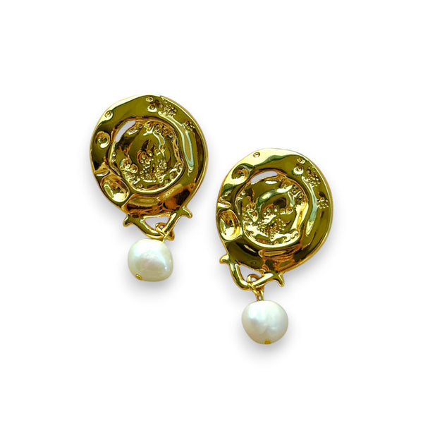 Celestial Chic: Textured Gold and Pearl Earrings